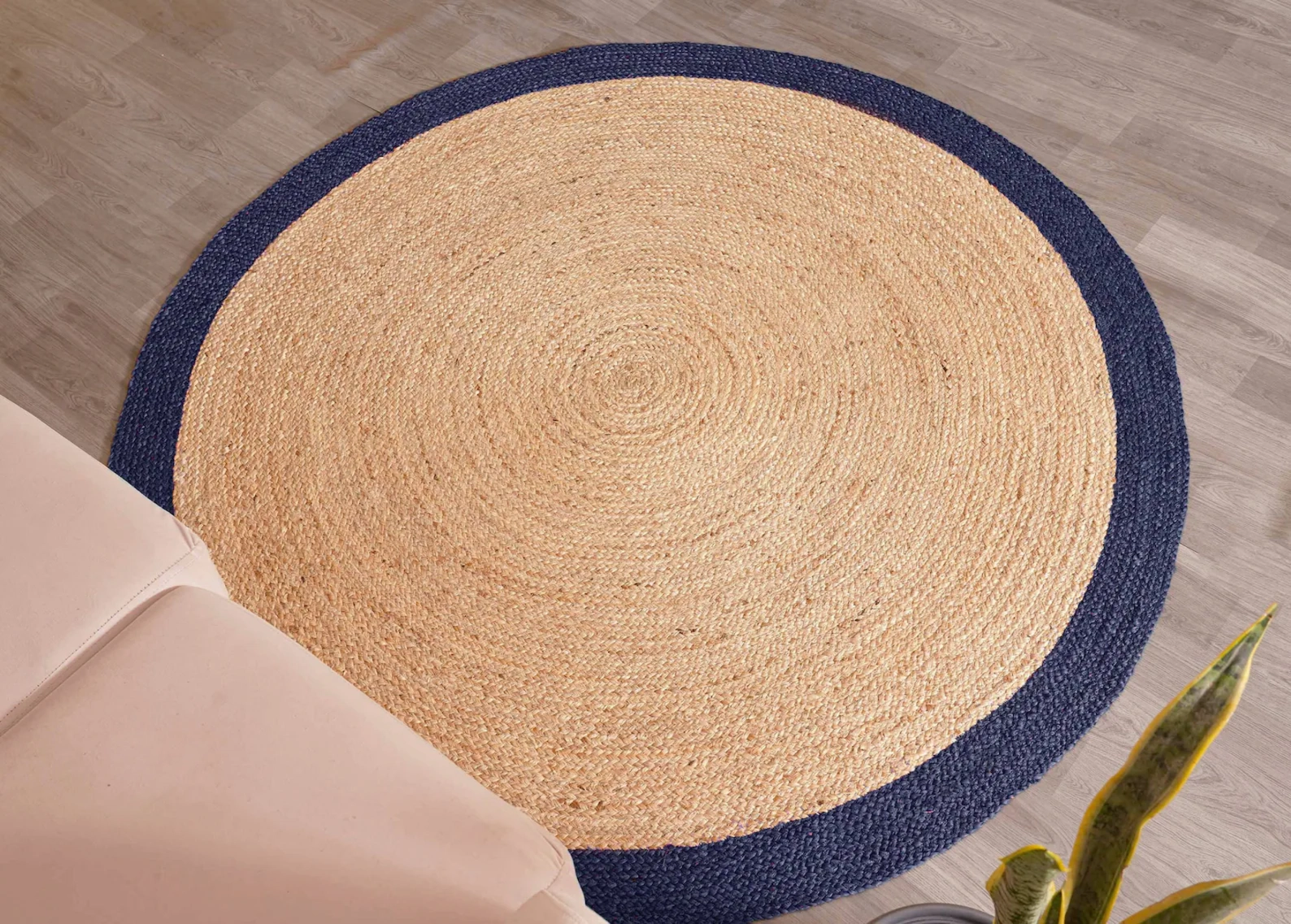 Round Jute Rugs with Navy Border